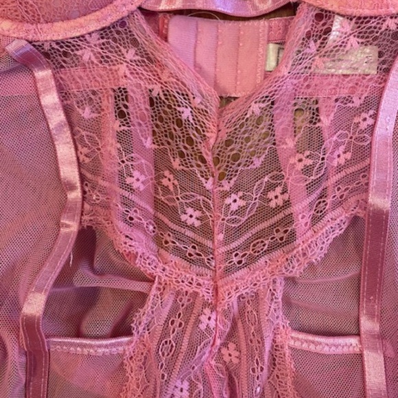 Saks Off Fifth - Pink Lace One-Piece Lingerie - Picture 3 of 3